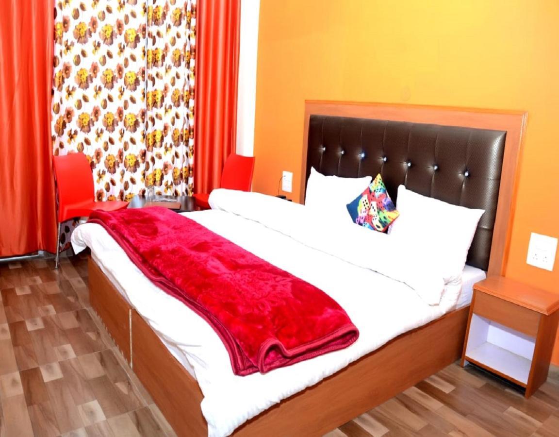 Stayapart - Hotel Bagsu Sarovar Dharamshala Eksteriør billede
